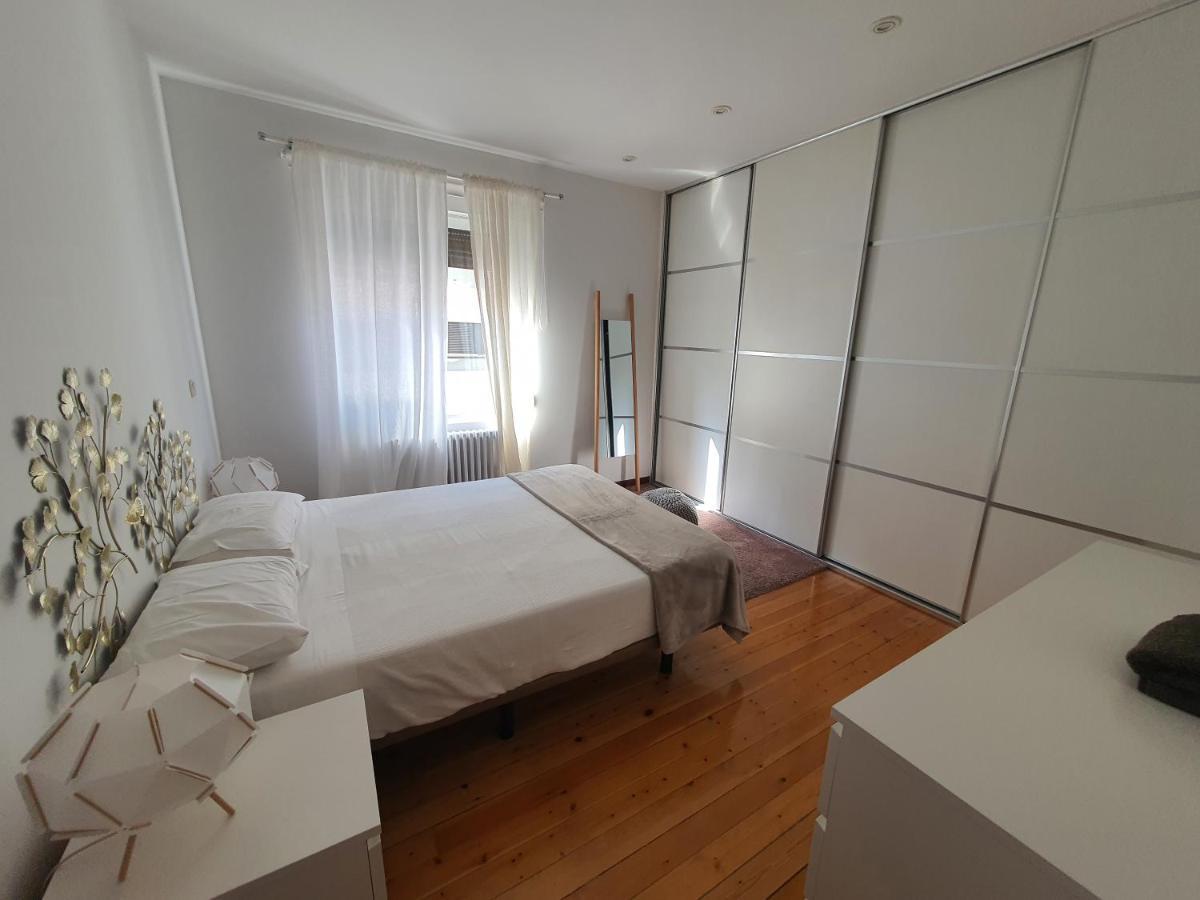 Teo Apartment Pamplona Exterior photo